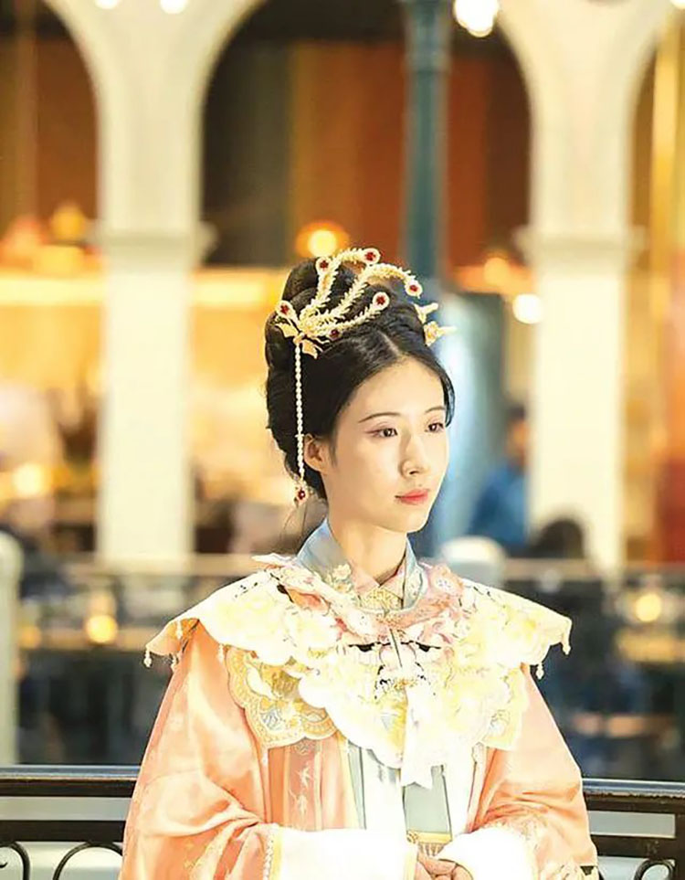 在国外穿汉服的女孩们：推动汉服复兴，顺便当网红！