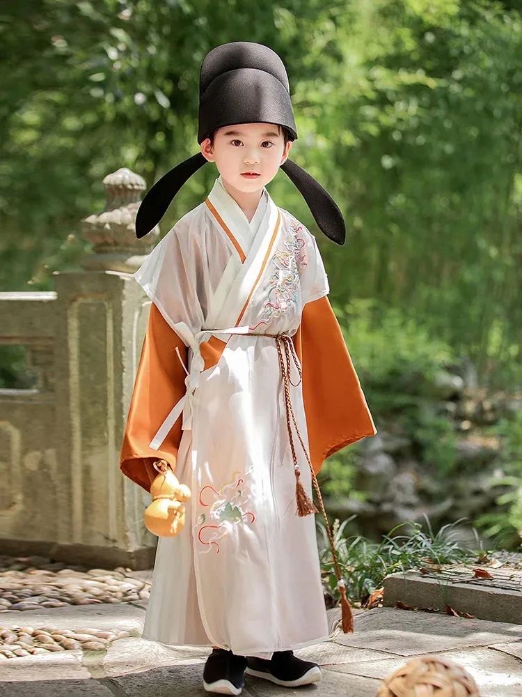 汉服童装丨上衣下裳合并是否能被接受？