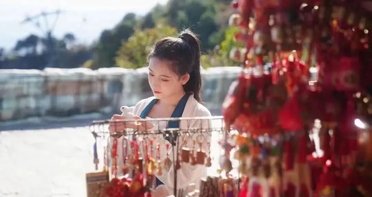 二十大报告30次提到文化，汉服也可以这样应景