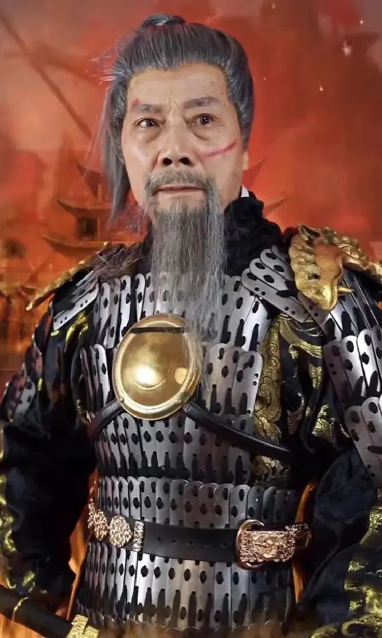 长沙爷爷汉服变装惊艳众人：在故宫拍照被围观