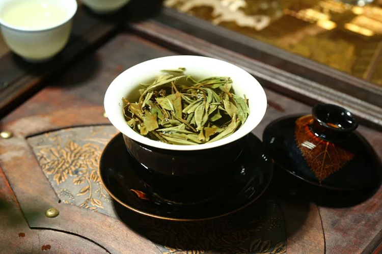 一天中最宜喝茶的时间段，原来很多人都喝错了