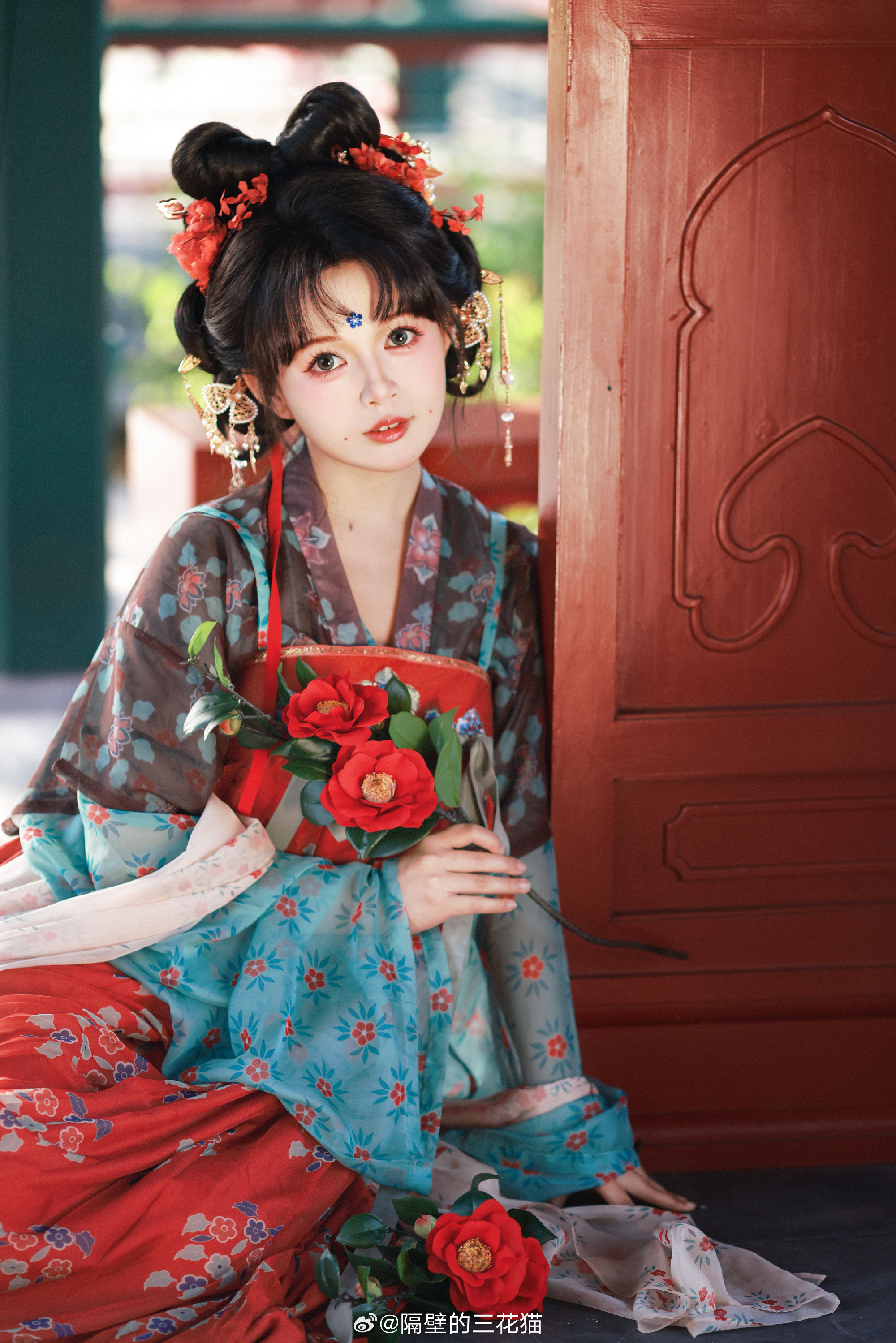 汉服 秋日里的第一抹红…@黑猫猫OvO