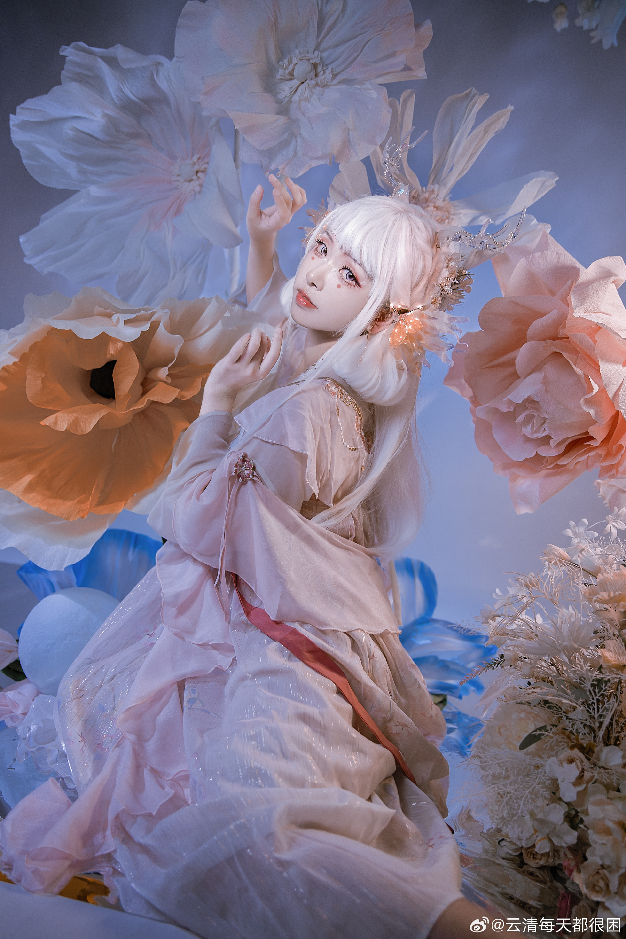 残雪凝辉冷画屏 落梅横笛已三更 更无人处月胧明@云清每天都很困