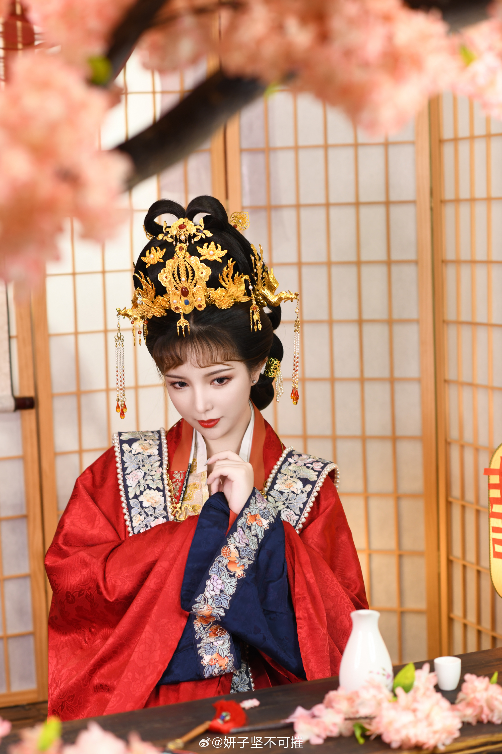 和心心老师的汉服造型作品存档。@妍子坚不可摧