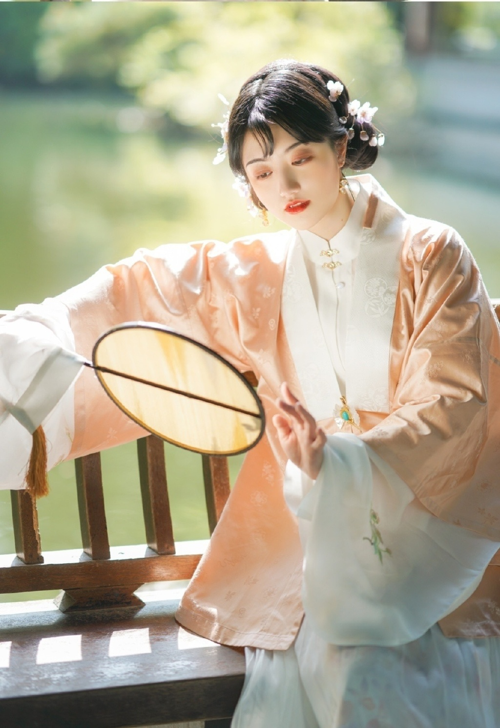 夏天穿什么样的汉服不热？