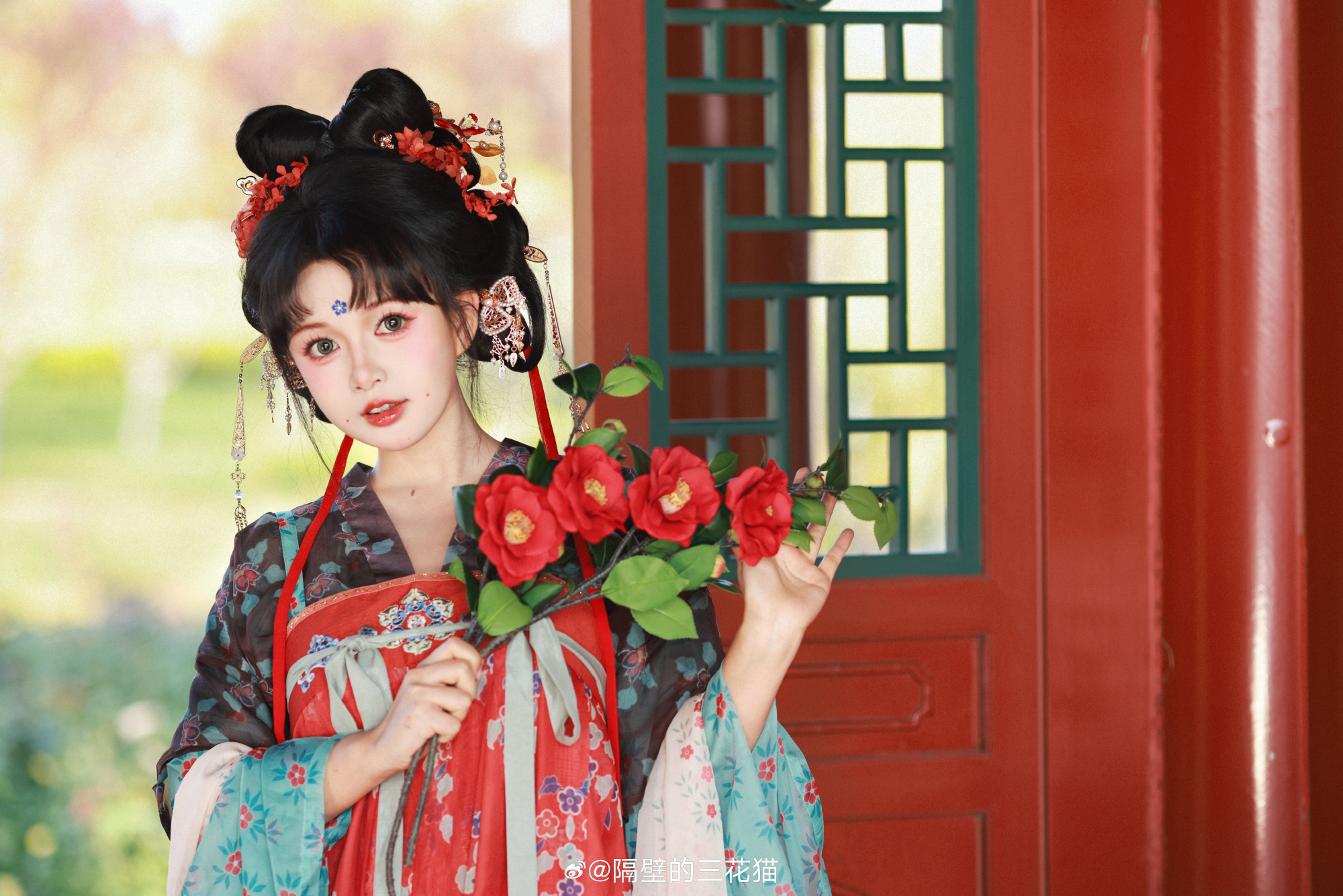 汉服 秋日里的第一抹红…@黑猫猫OvO