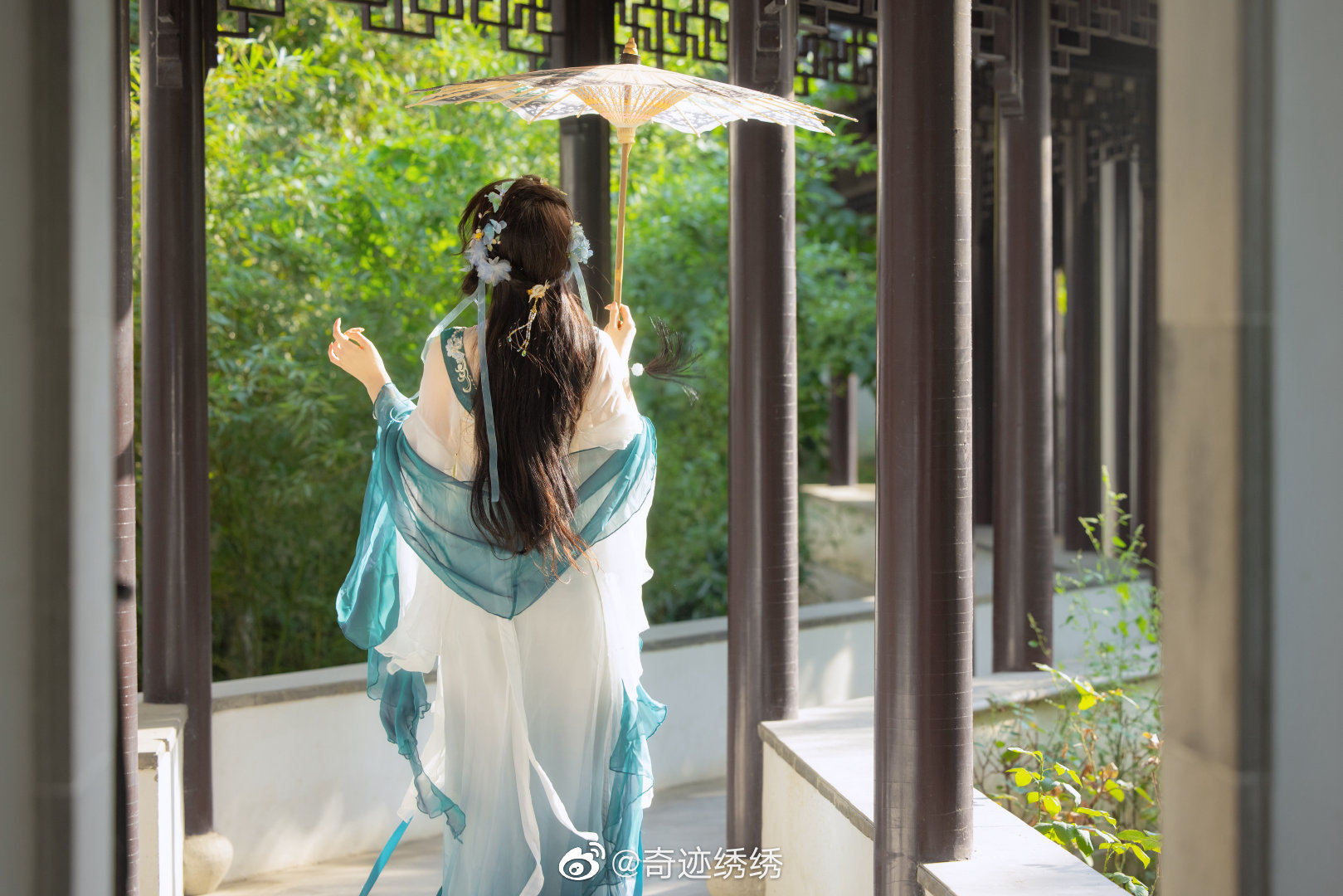 莺莺燕燕春春，花花柳柳真真。@奇迹绣绣