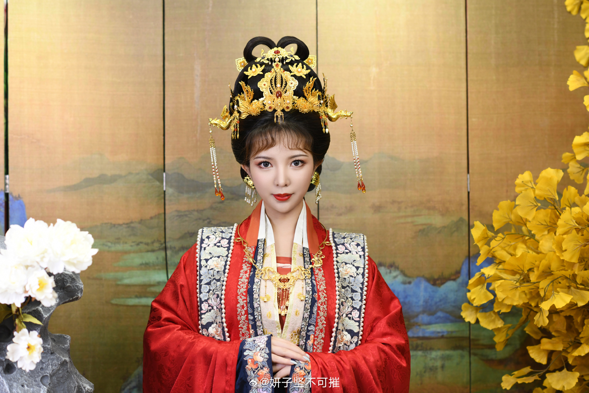 和心心老师的汉服造型作品存档。@妍子坚不可摧