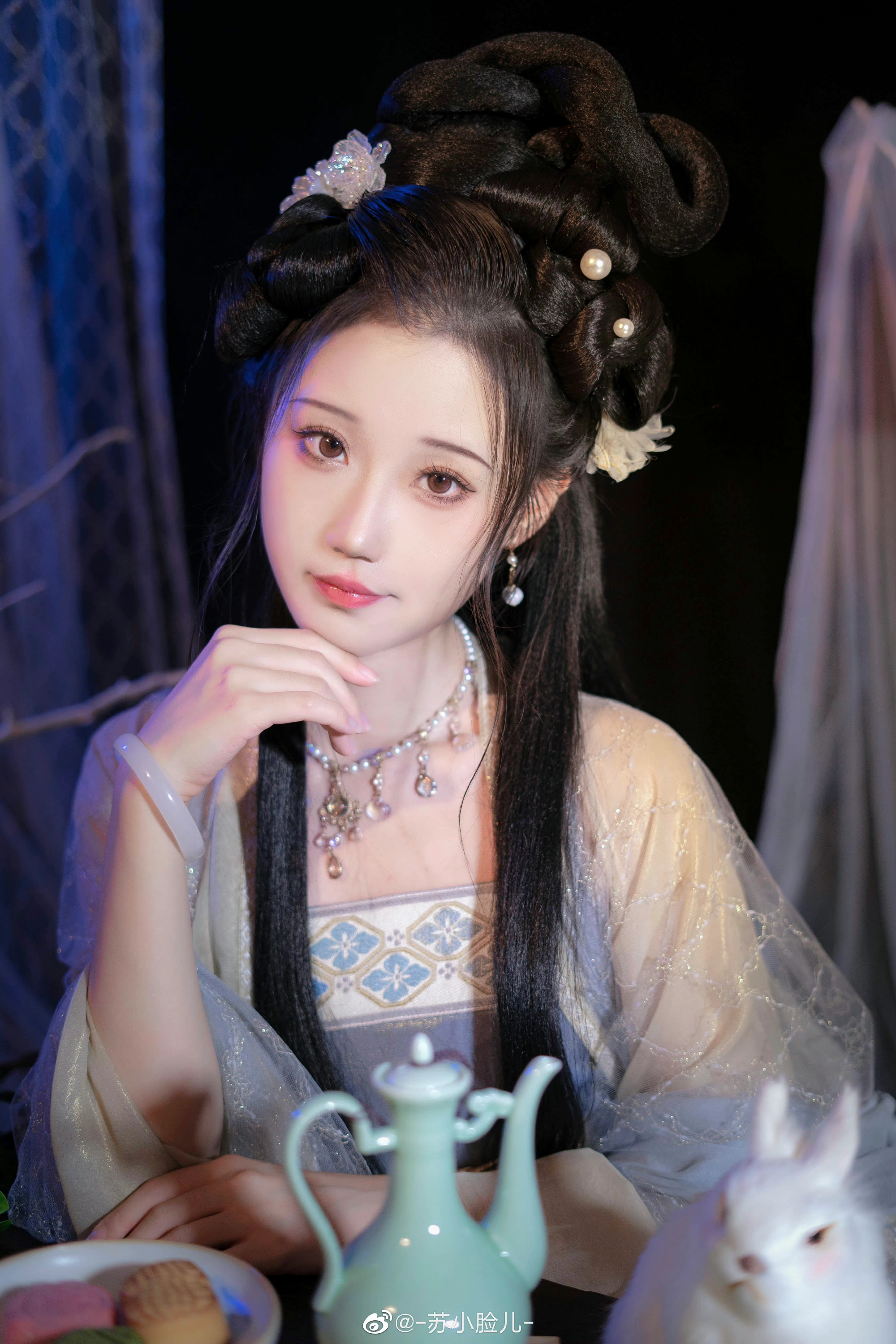 汉服写真 皓魄当空宝镜升，云间仙籁寂无声@-苏小脸儿-