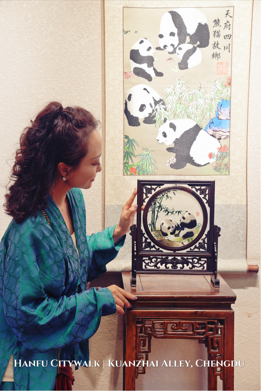 汉服｜成都溜达指南——我和熊猫有个约会