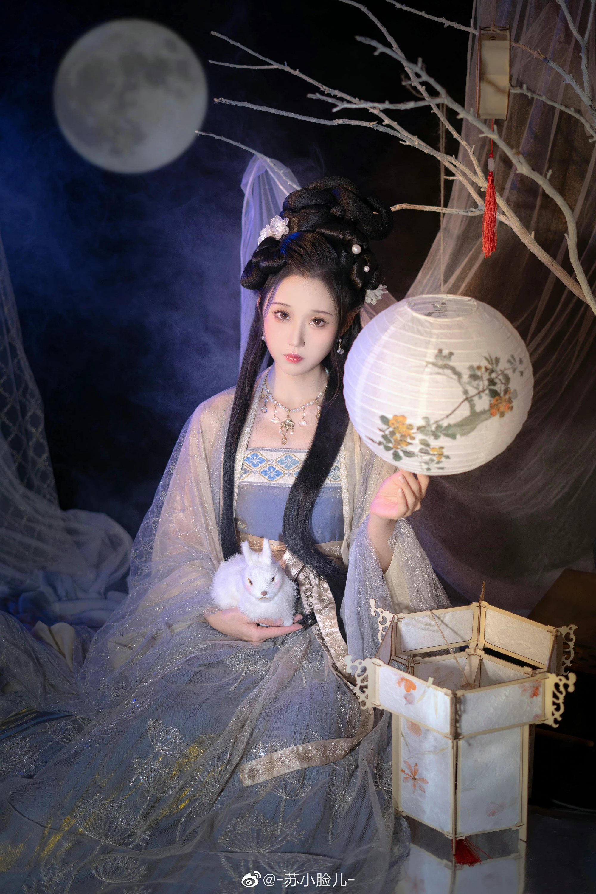 汉服写真 皓魄当空宝镜升，云间仙籁寂无声@-苏小脸儿-