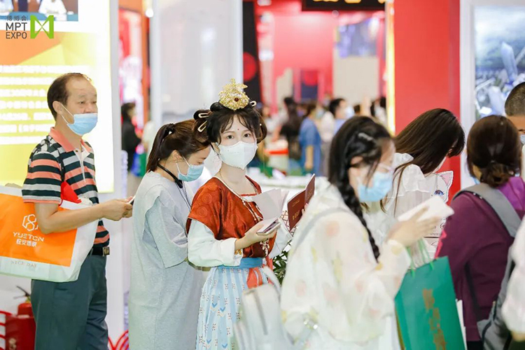 遇见汉服丨博博会上的传承