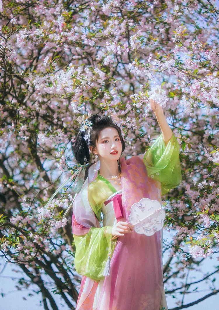 圣微再登榜首，杨馥羽首度榜眼，看2022最受欢迎的汉服模特都有谁？