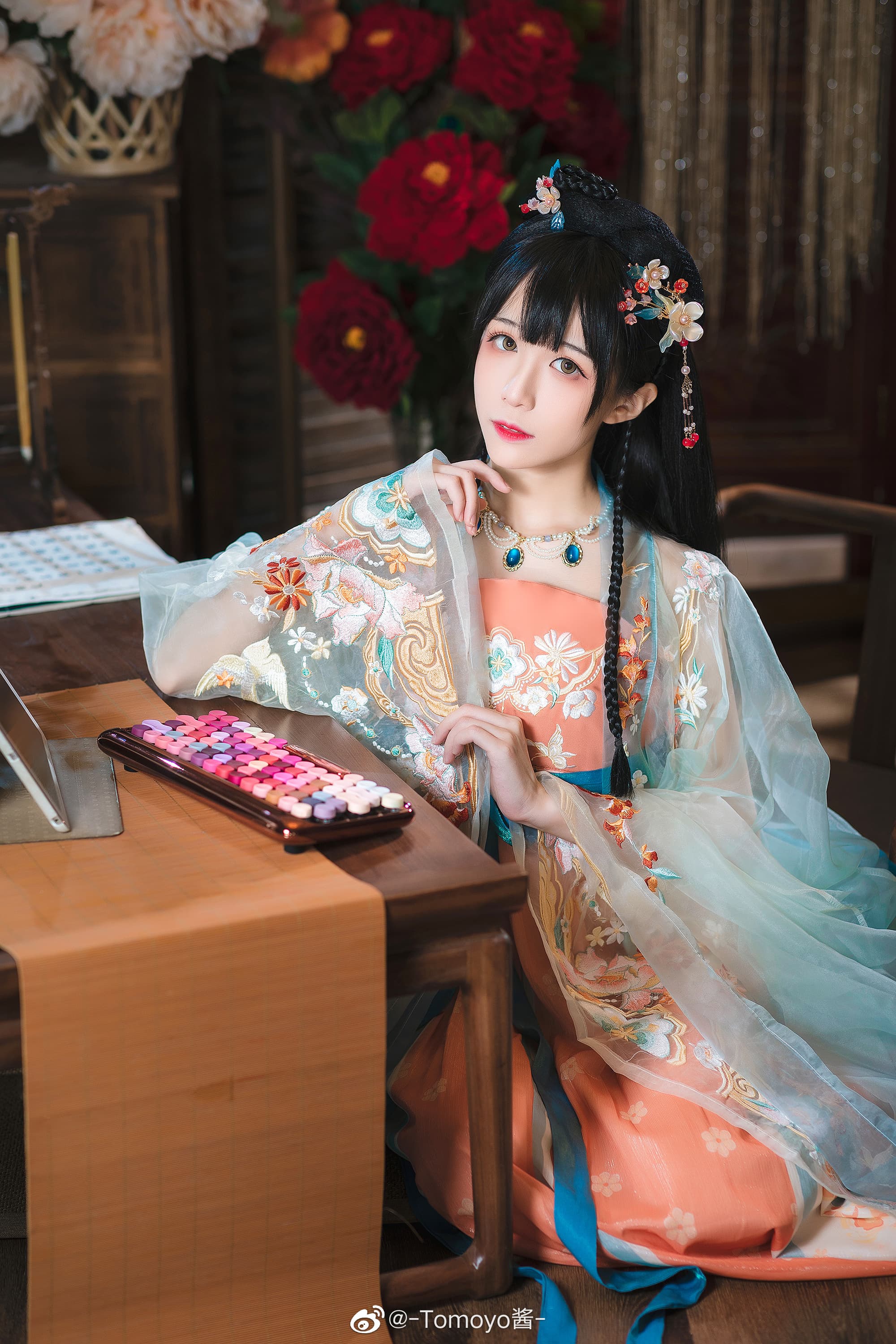 【汉服】假如每个人的生活是一种颜色，那你的生活是什么颜色呢？@-Tomoyo酱-