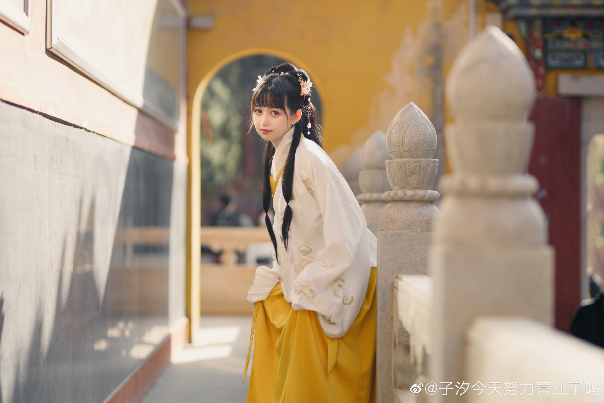 【汉服】邻家有女初长成 是邻家小妹的感觉 @子汐今天努力营业了吗