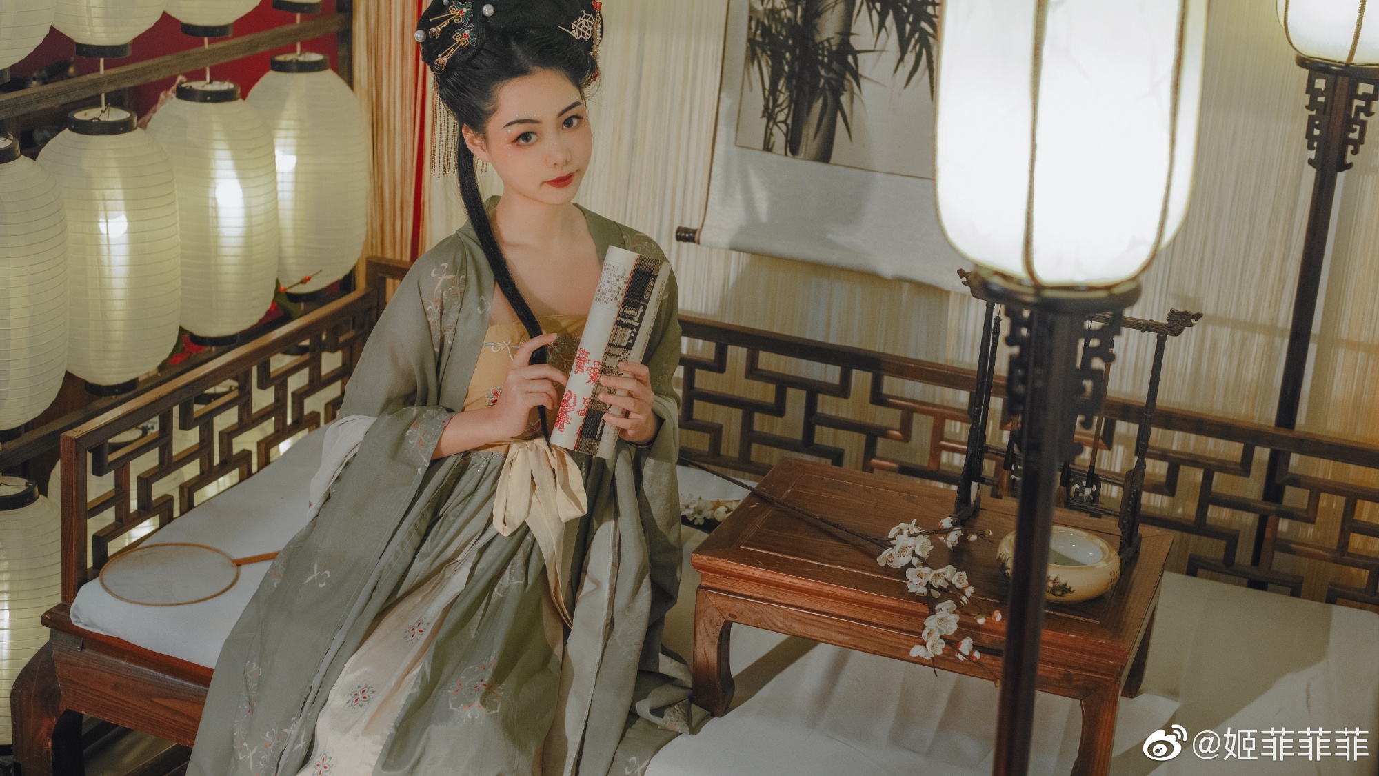 竹雨松风琴韵， 茶烟梧月书声。@姬菲菲菲