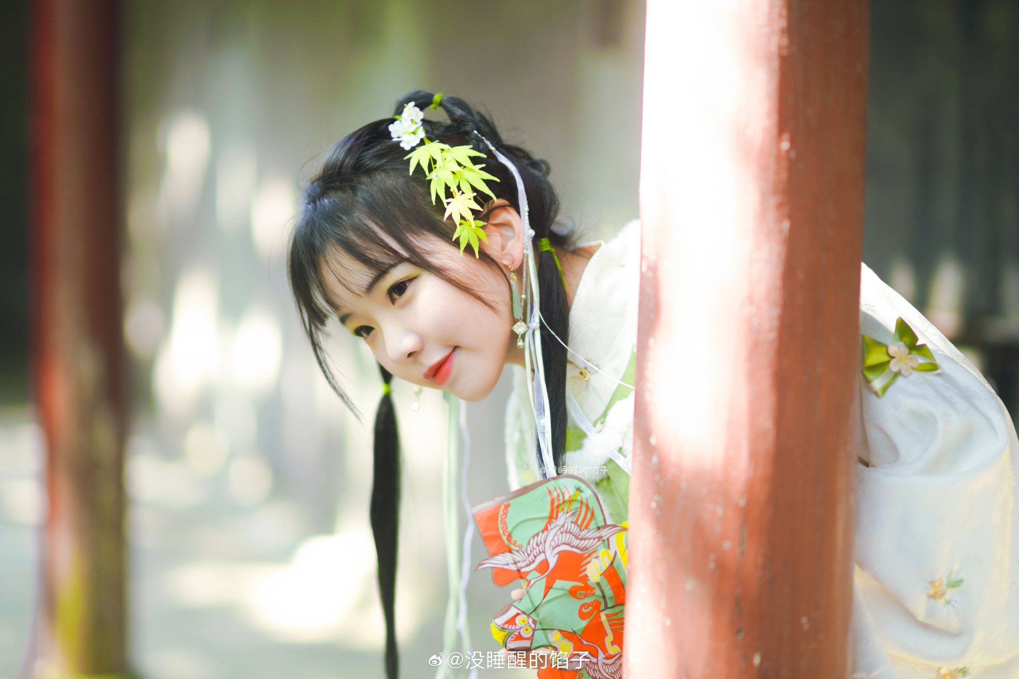 汉服 先生说考功名就得读书破万卷 但我也想和你趁好春光放纸鸢。@没睡醒的馅子