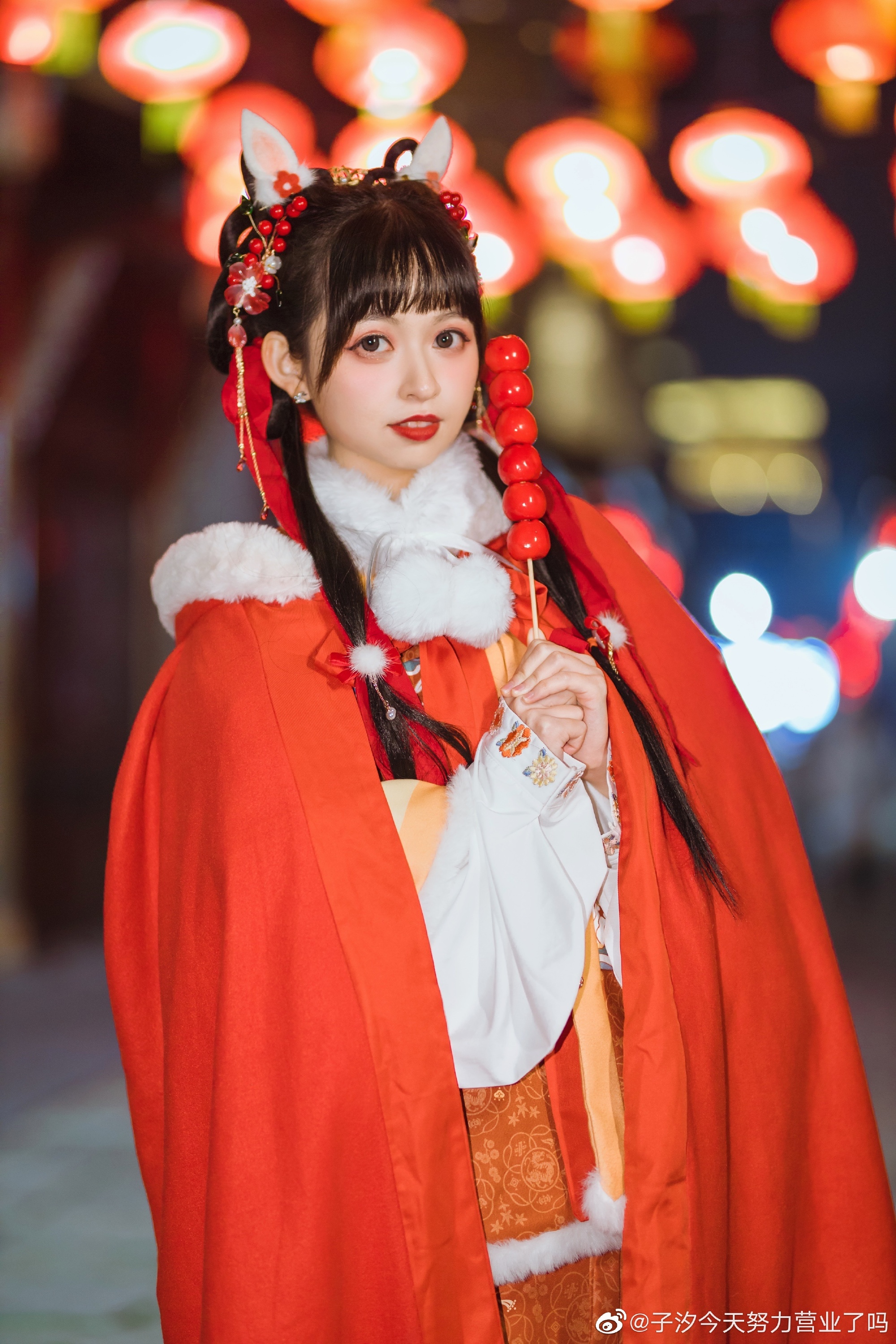 汉服写真 听说，元宵灯会是男女约会的好时节@子汐今天努力营业了吗