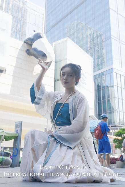 汉服｜成都溜达指南——我和熊猫有个约会
