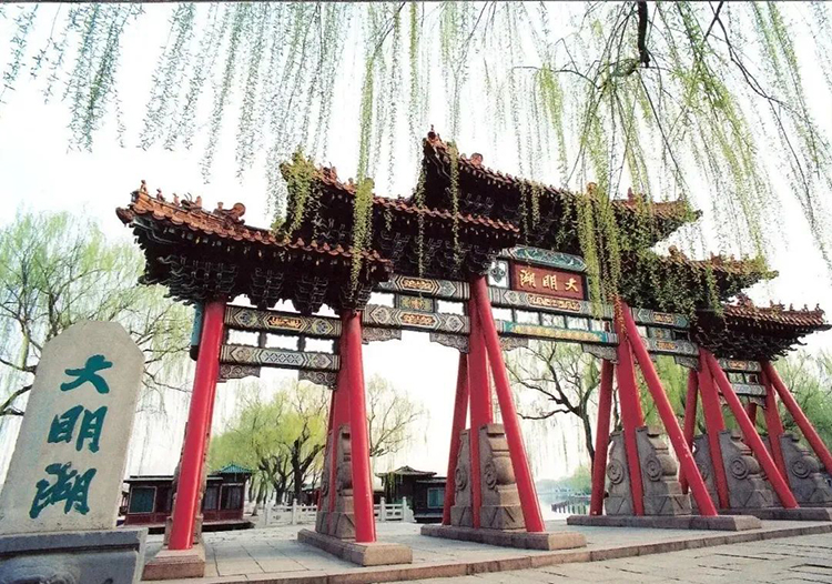 汉服出行指南‖锦绣河山，琼楼故园，待君至，盼君归。