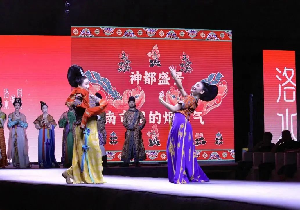 洛阳汉服大秀，领略一千多年前的古人审美