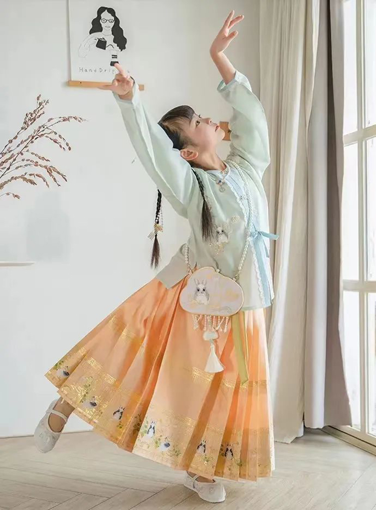 兰芷芳兮获“青年网络文明使者”，提高社会各界对汉服文化的关注