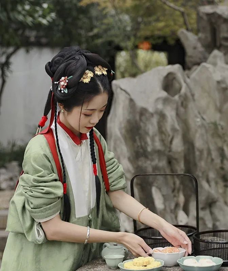 穿搭指南丨汉服日常活动穿什么 新鲜出炉
