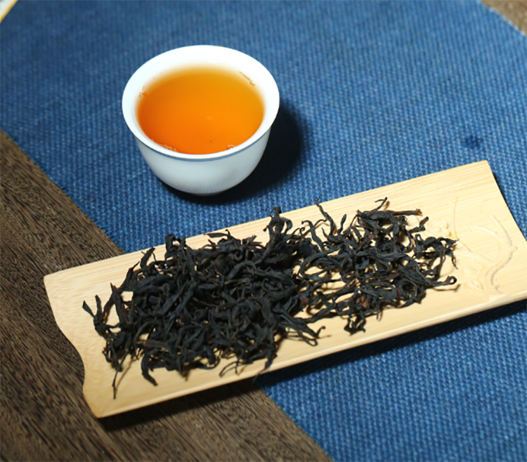 人生如茶，不争，才是至境！