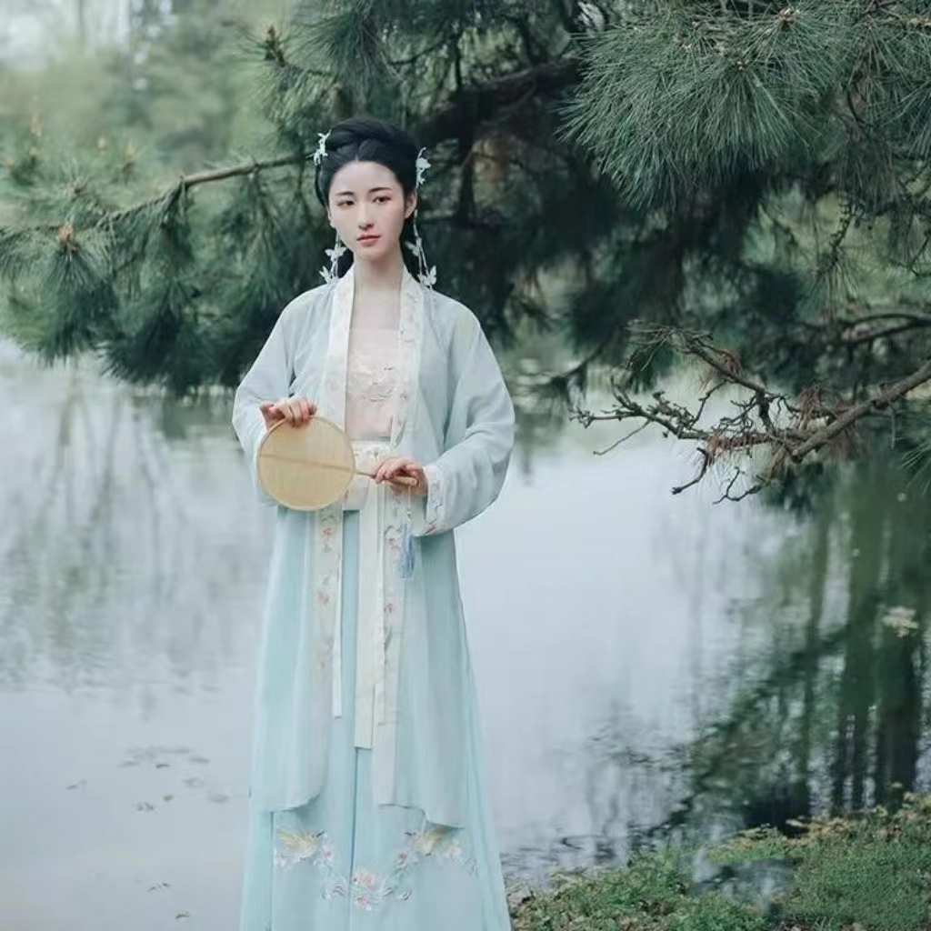 夏天穿什么样的汉服不热？