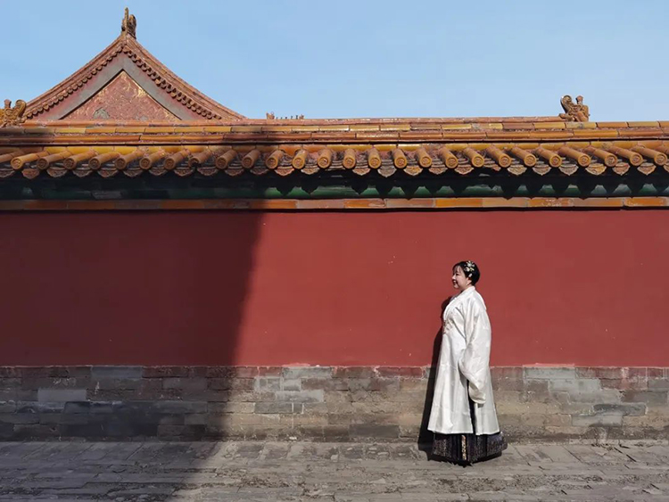 汉服出行指南‖锦绣河山，琼楼故园，待君至，盼君归。