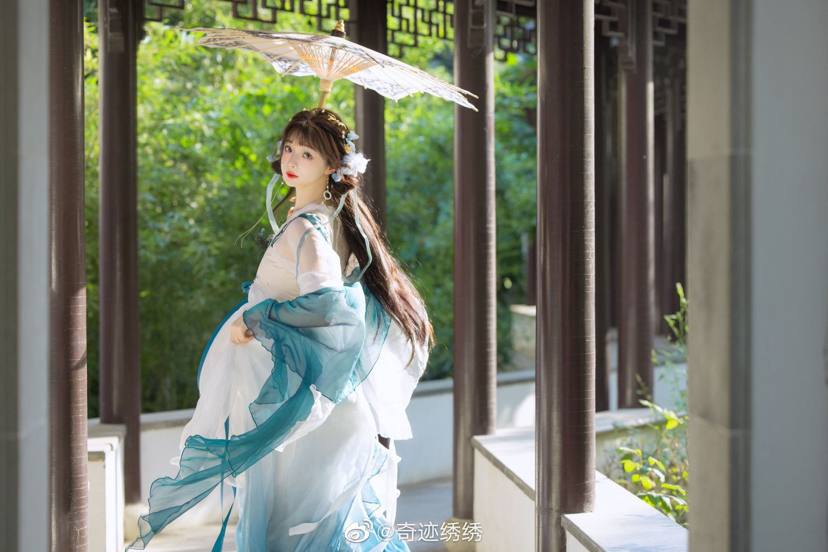 莺莺燕燕春春，花花柳柳真真。@奇迹绣绣