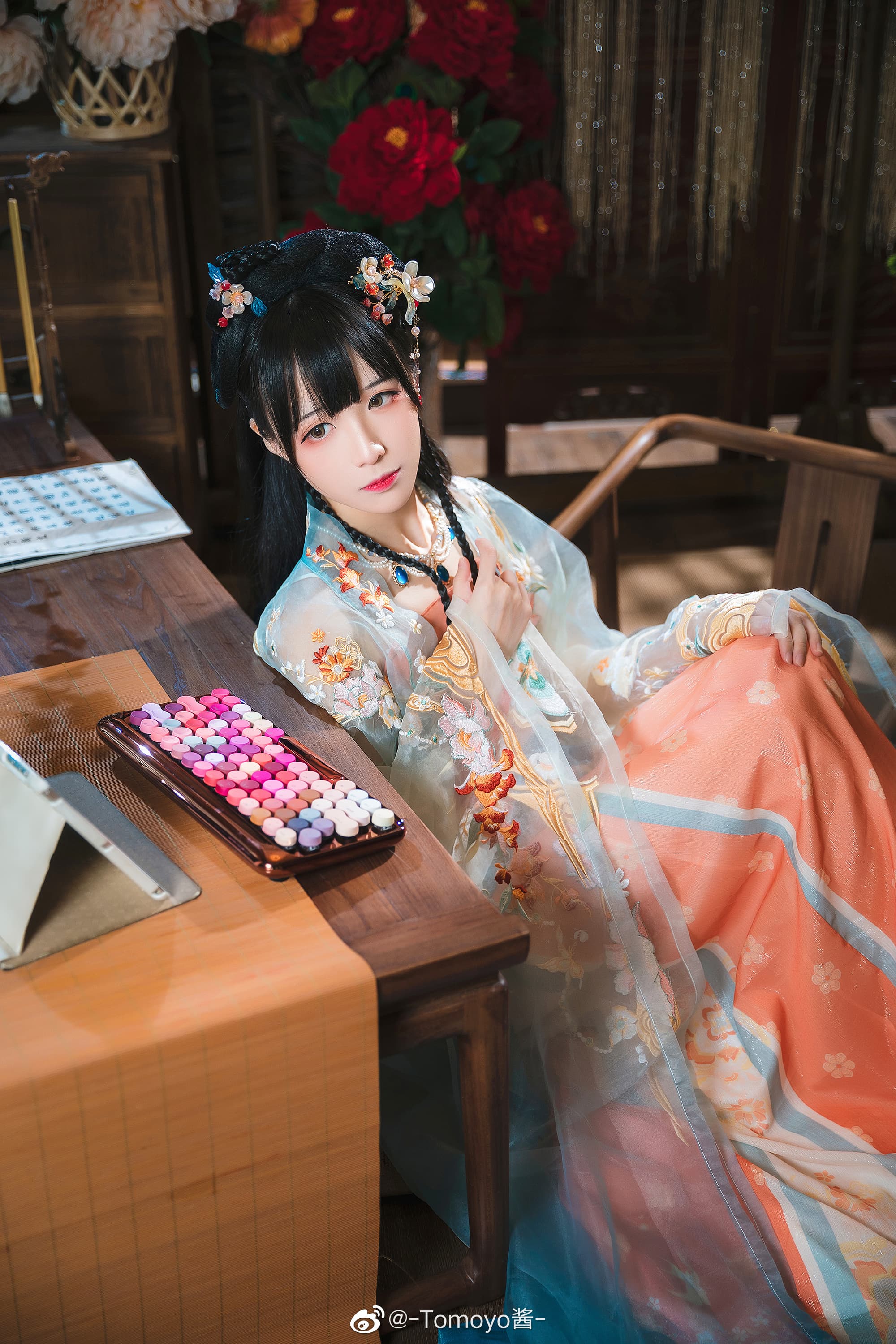 【汉服】假如每个人的生活是一种颜色，那你的生活是什么颜色呢？@-Tomoyo酱-