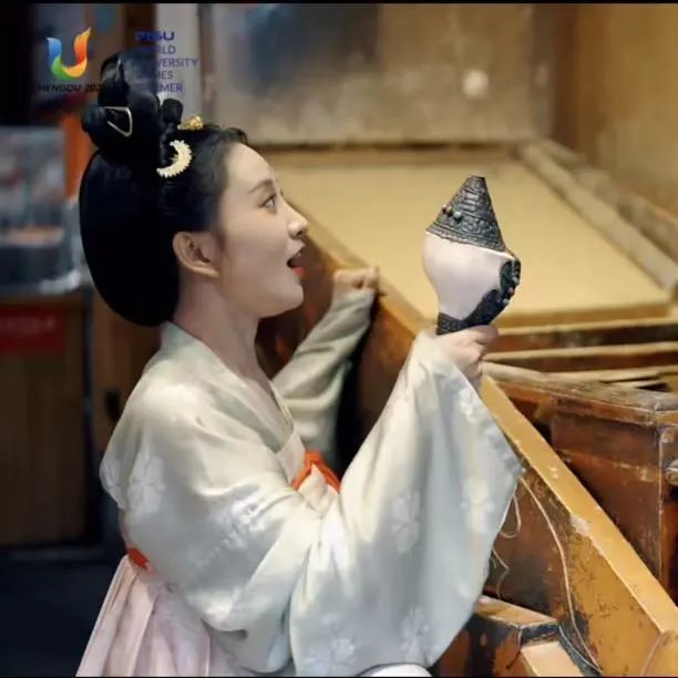 中国式浪漫 | 且看成都大运会汉服如何火出圈