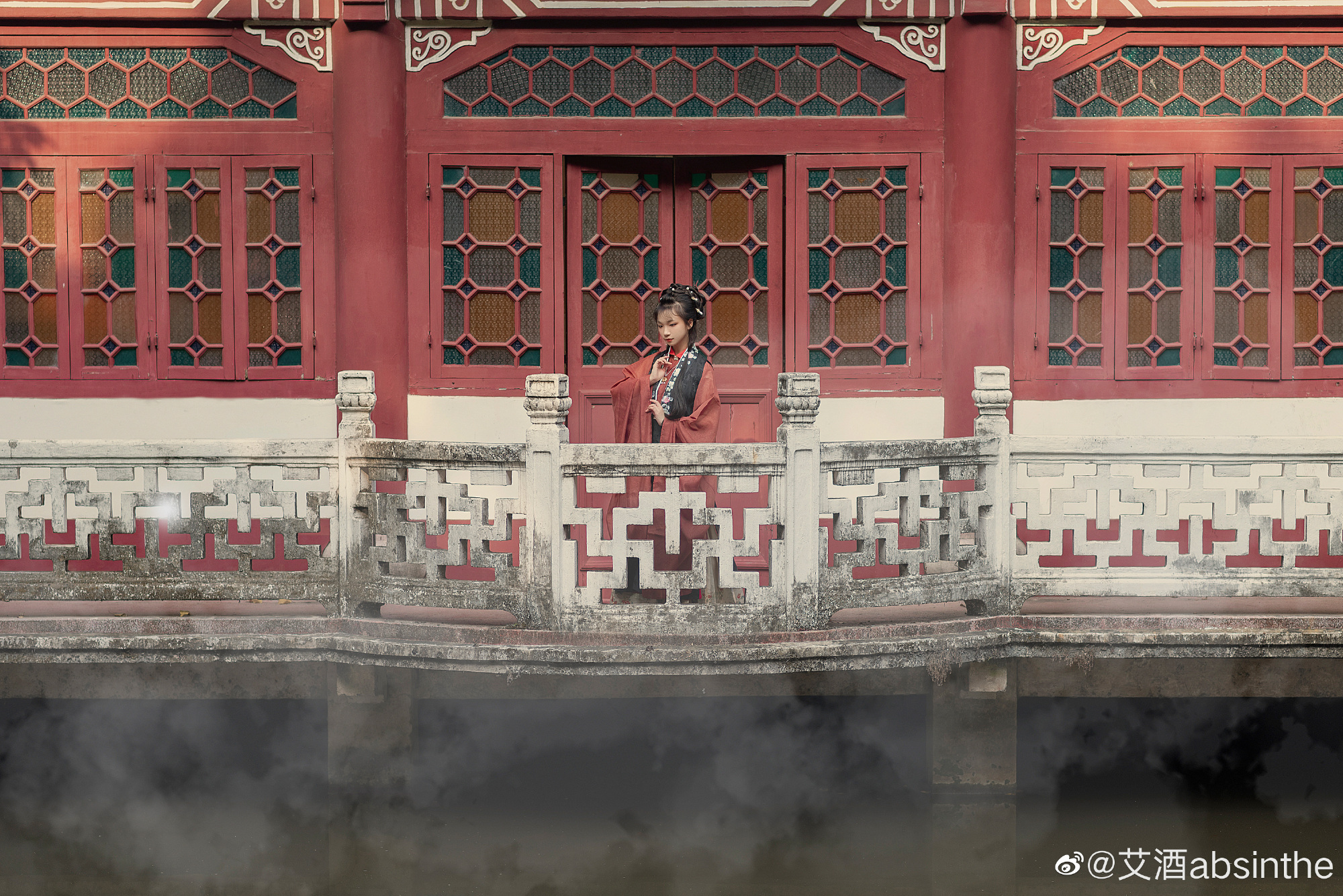 今年的第二套汉服 @艾酒absinthe