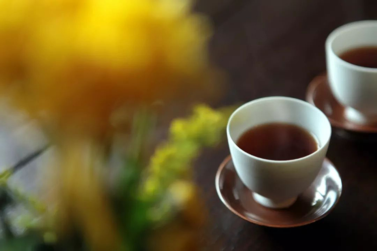 茶汤上的“油“”雾”，是怎么回事？