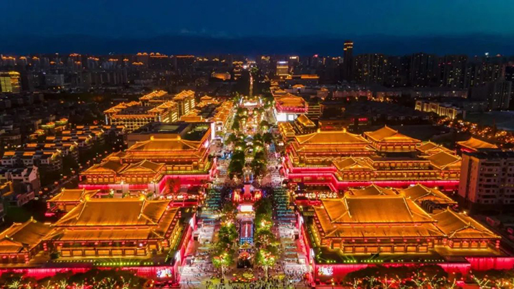 汉服出行指南‖锦绣河山，琼楼故园，待君至，盼君归。