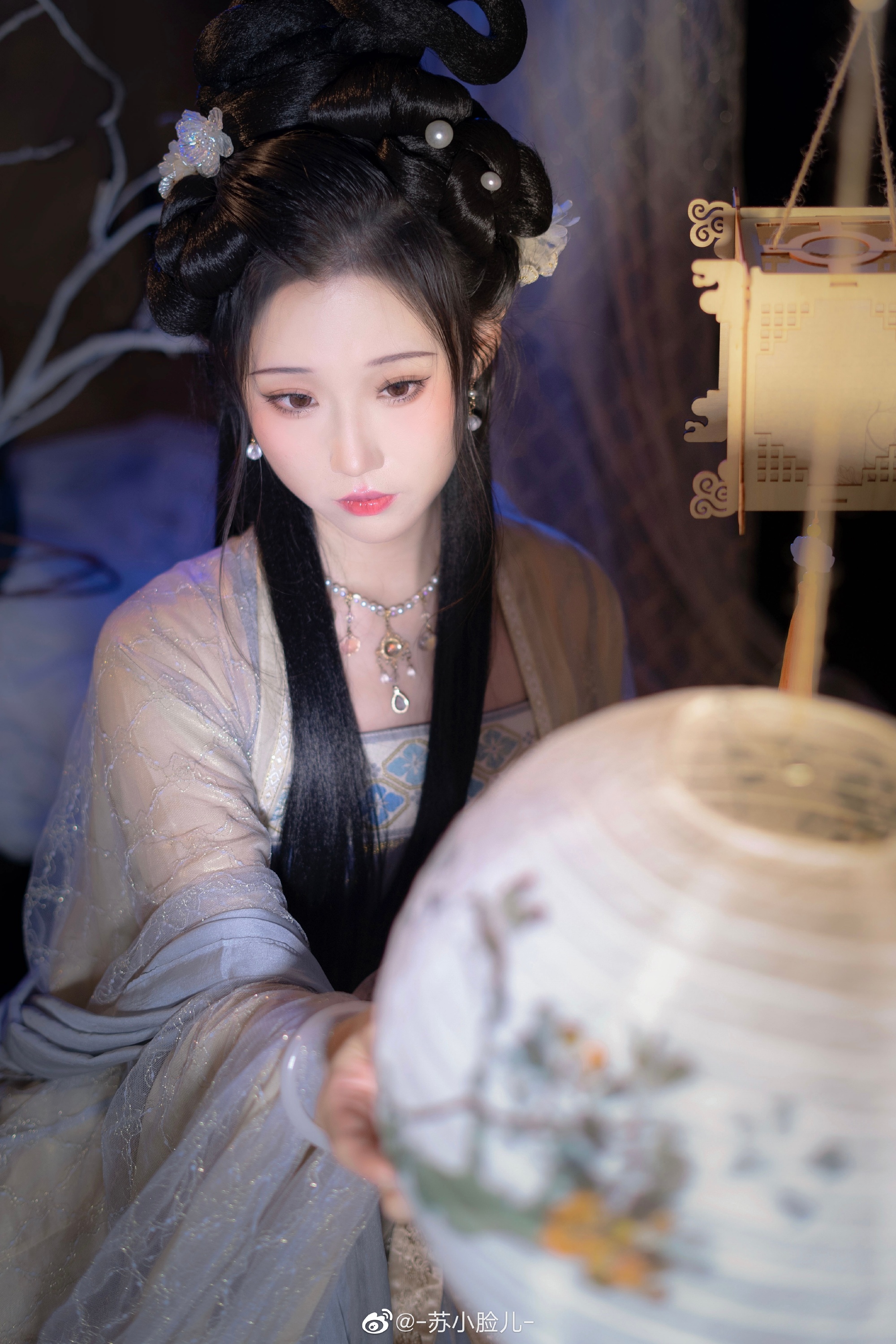 汉服写真 皓魄当空宝镜升，云间仙籁寂无声@-苏小脸儿-