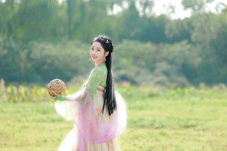 穿汉服的宣璐，这样的师姐我真的爱了！