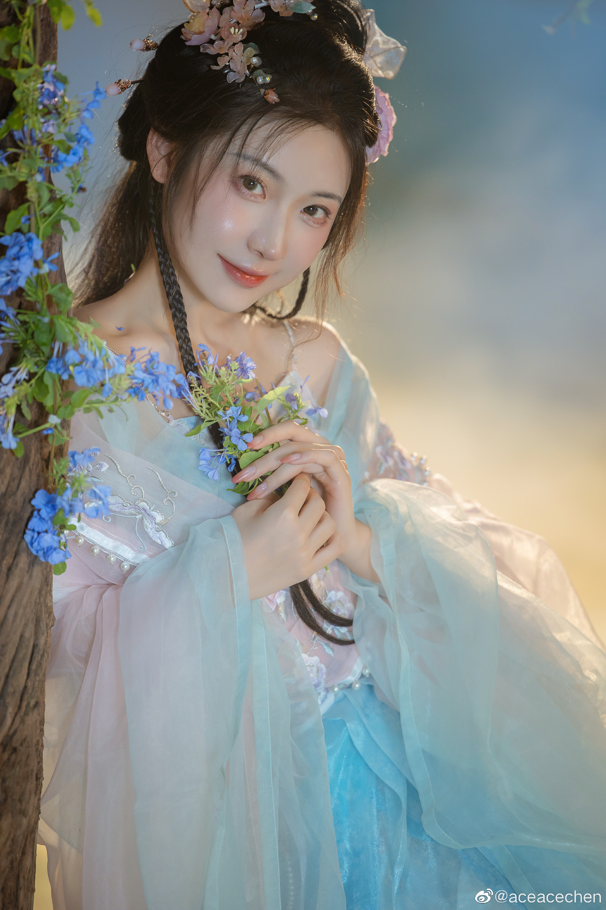 【汉服写真】梦中所见 满眼山花如翡