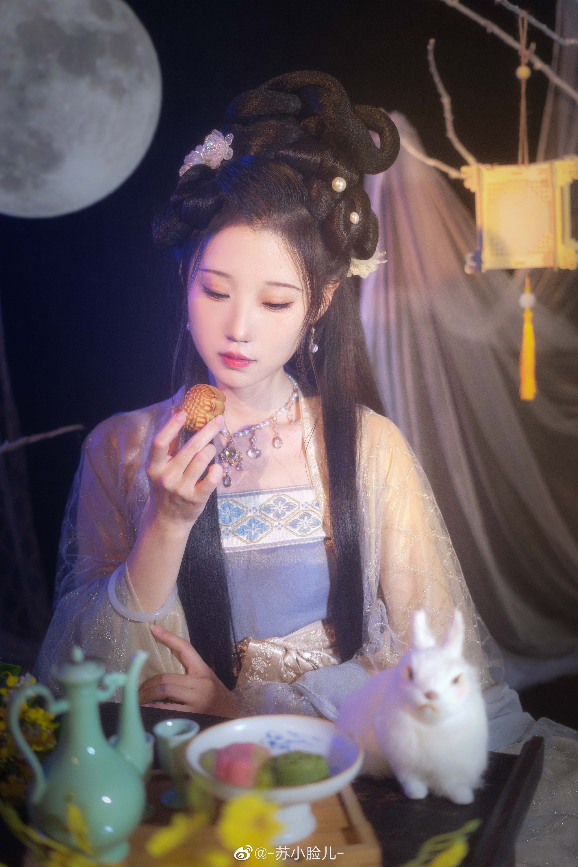 汉服写真 皓魄当空宝镜升，云间仙籁寂无声@-苏小脸儿-