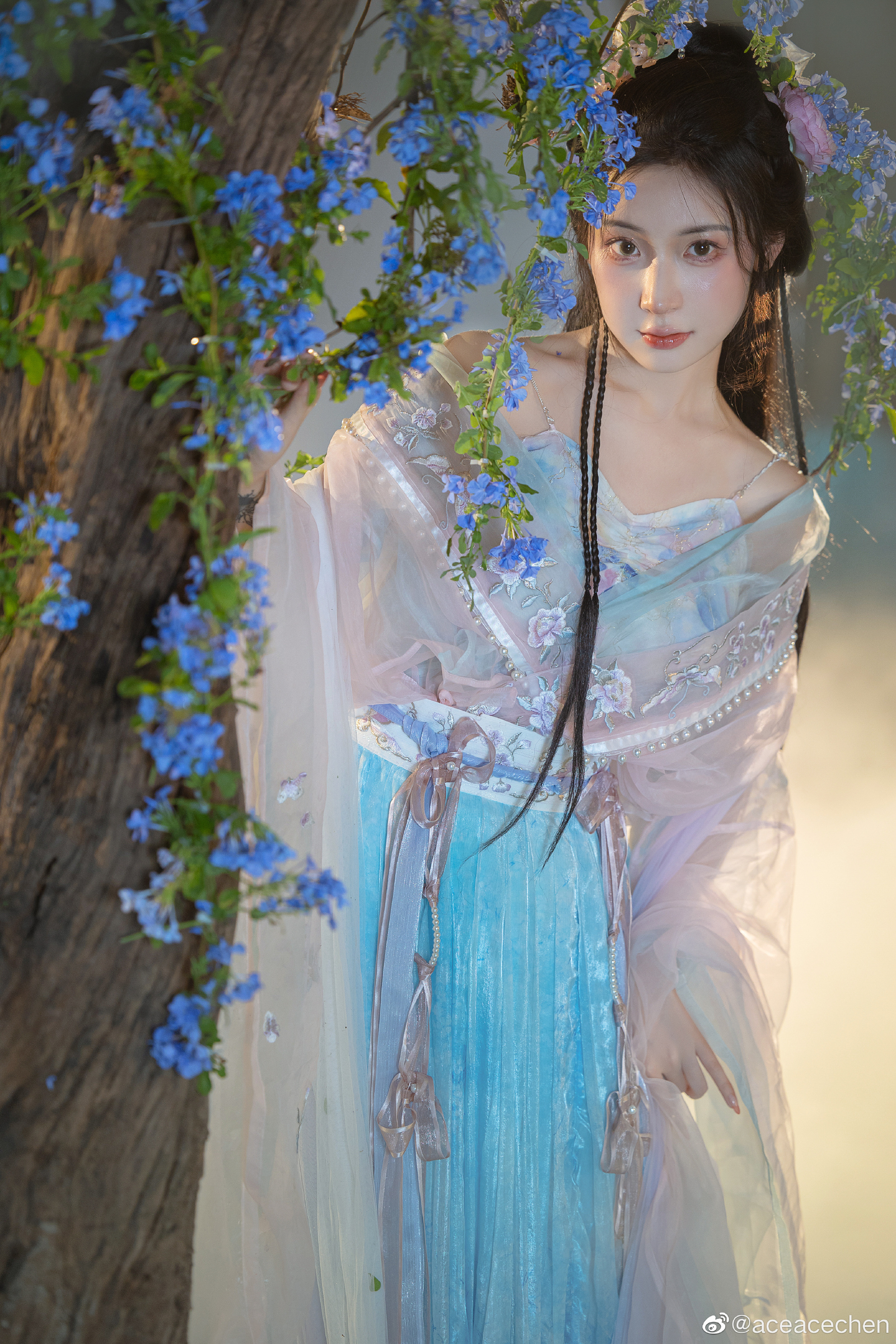 【汉服写真】梦中所见 满眼山花如翡