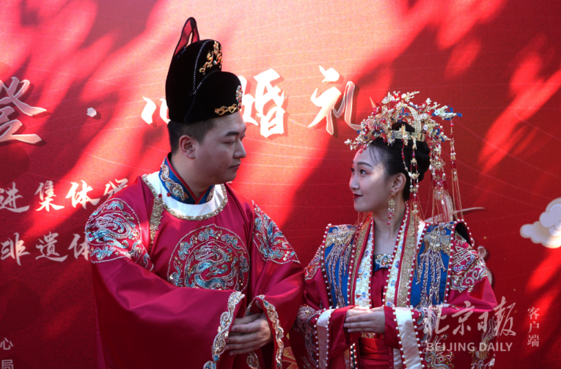 穿汉服来领证，感受传统浪漫，3250对新人七夕结良缘