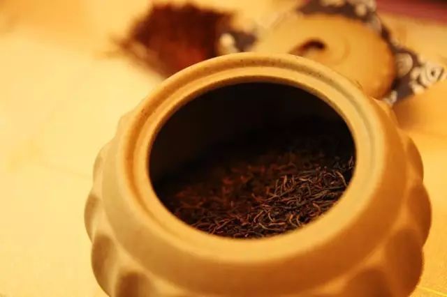 喝茶，是修心养生的事， 更是培养气质的事。