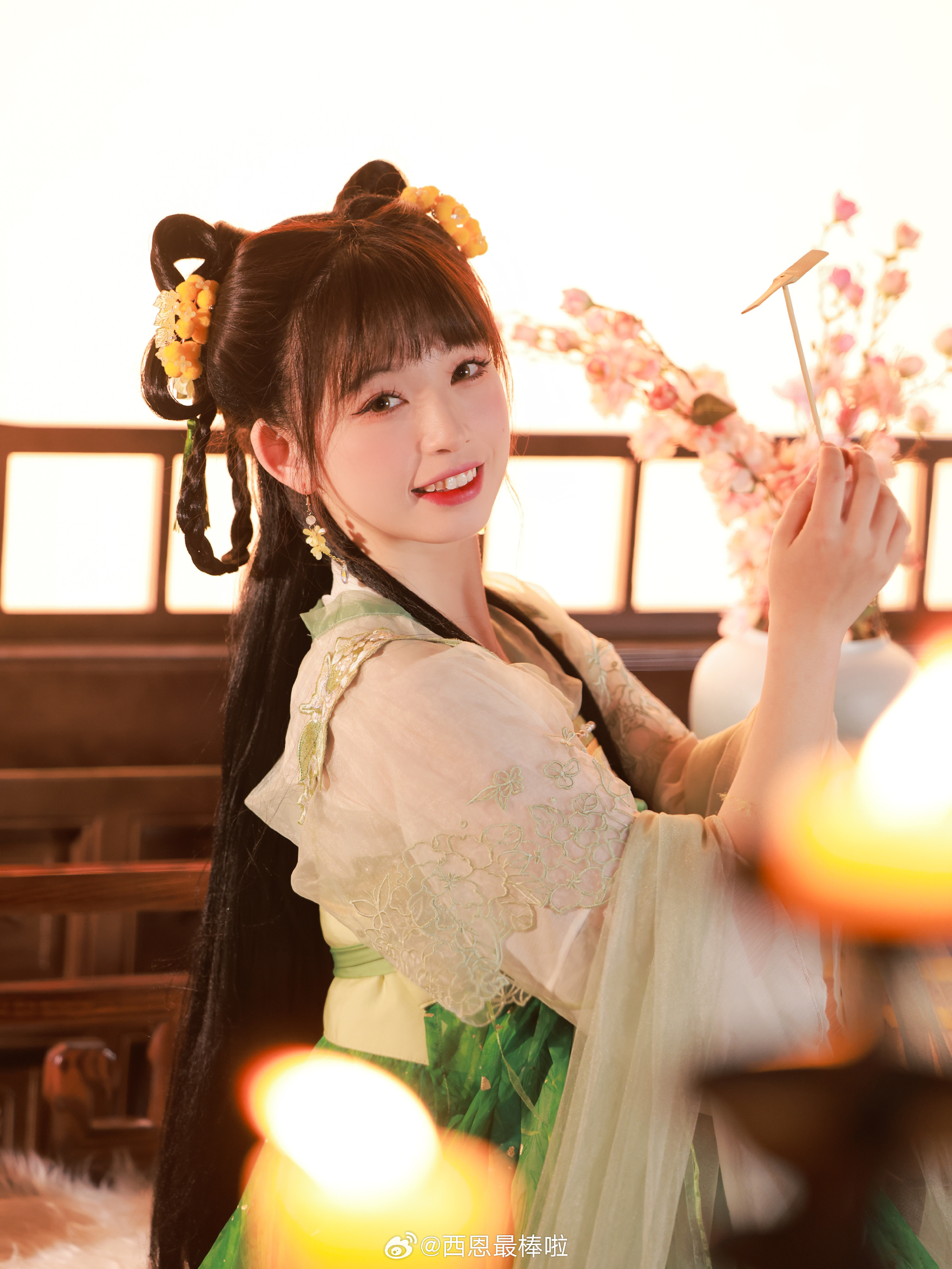 看起来可可爱爱，背地里原来是个小酒鬼！ 汉服@西恩最棒啦