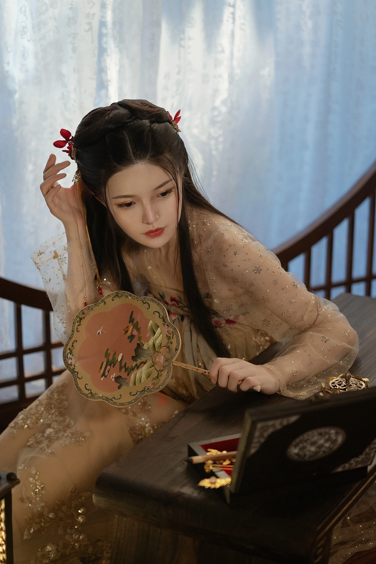 汉服写真 - 碎鎏金