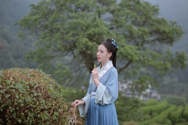 汉服写真 - 山茶